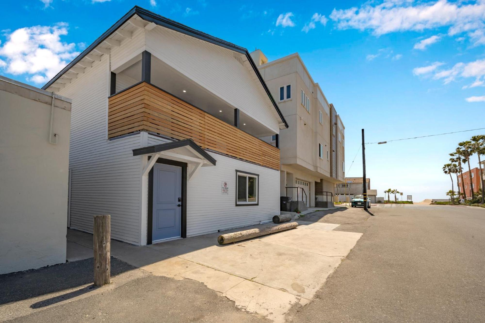 Brand New Home By The Beach & Historic Sunset Water Tower صن سيت بيتش المظهر الخارجي الصورة